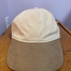 Abercrombie & Fitch Cream and Tan Cap